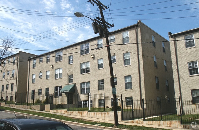 Building Photo - 5-29 46th St SE