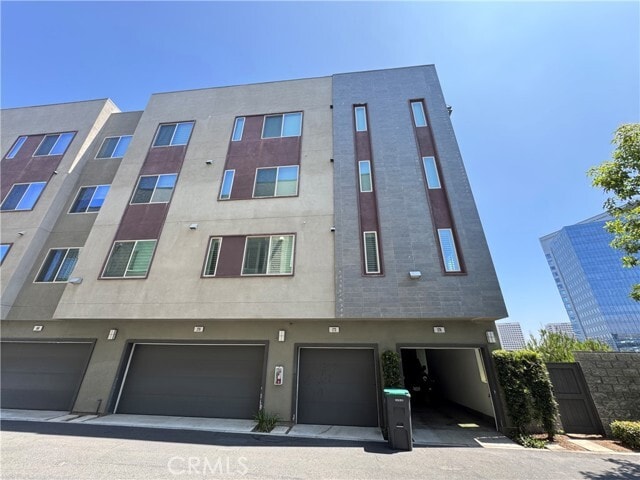 Building Photo - 174 Tribeca