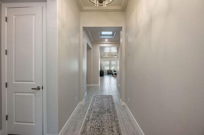 Building Photo - 3865 Jericho St