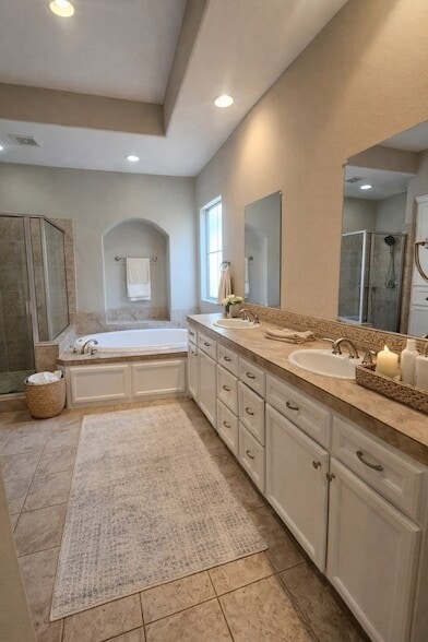 Foto del edificio - 584 Bomar St