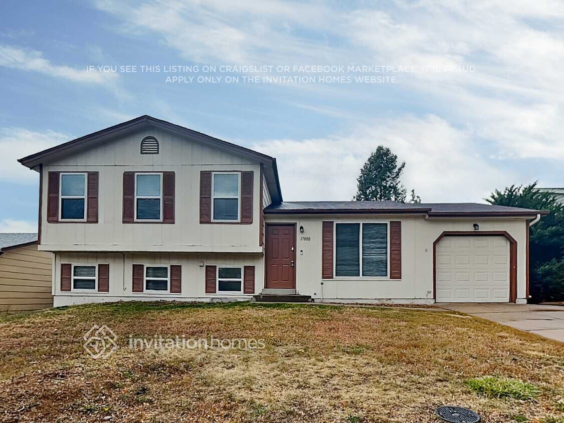 Foto principal - 17880 E Louisiana Ave