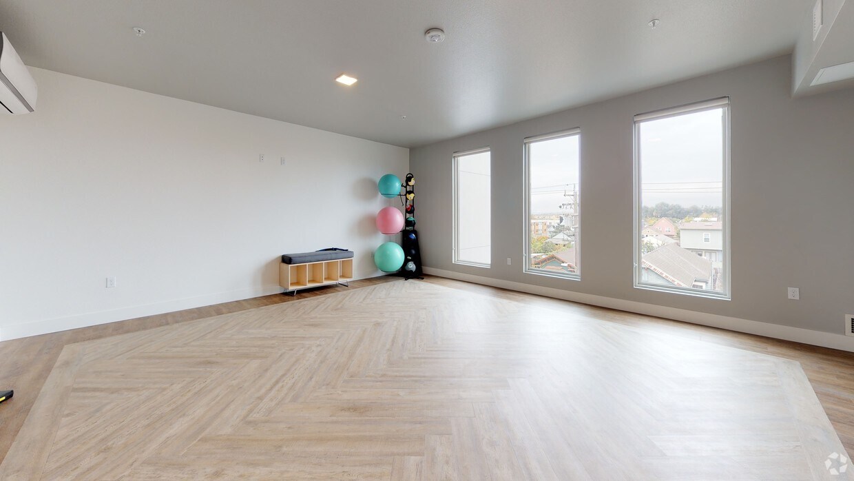 Photo - Hollis Oak Apartments