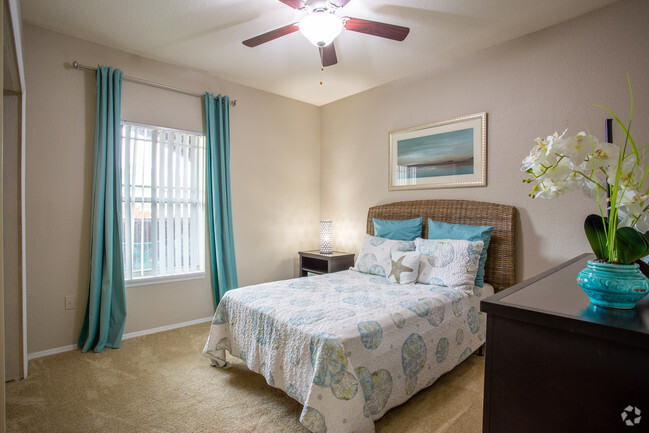 2BR, 2BA - 1,283 SF - Begonia - 1st Bedroom - Promenade at Tampa Palms