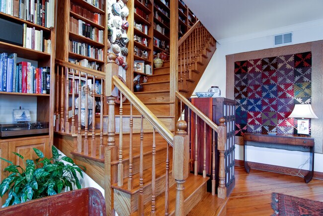 Foto del edificio - 622 W Briar Pl