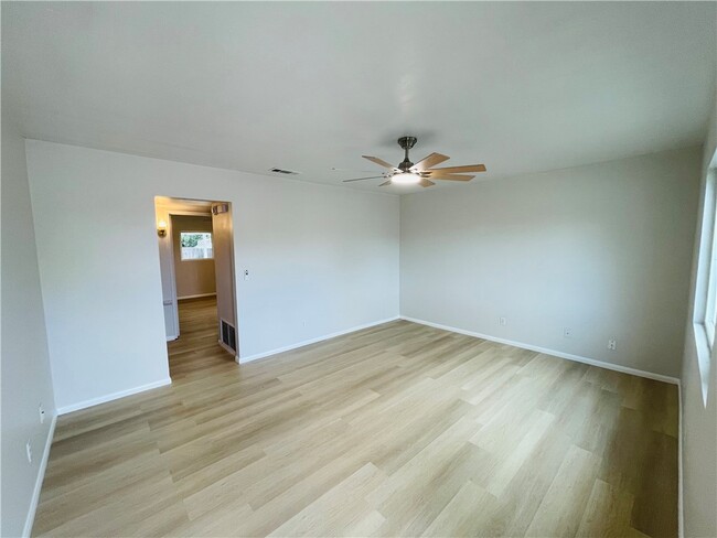 Foto del edificio - 1887 Cll Amargosa