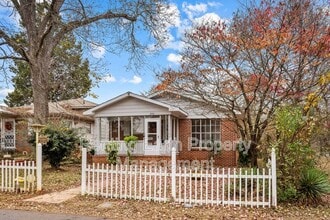 Building Photo - 2005 Snavely Ave SW