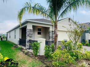 Building Photo - 311 Caryota Ct