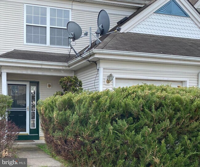 Foto del edificio - 65 Tattersall Dr