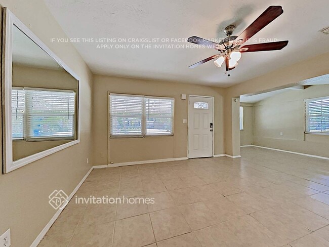 Building Photo - 4440 Porpoise Dr SE