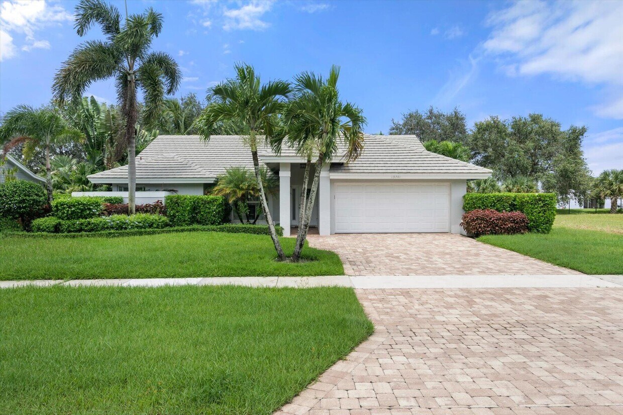 Foto principal - 13741 Sheffield St