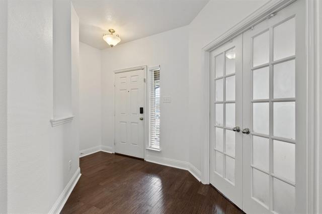 Foto del edificio - 920 Kinghaven Dr