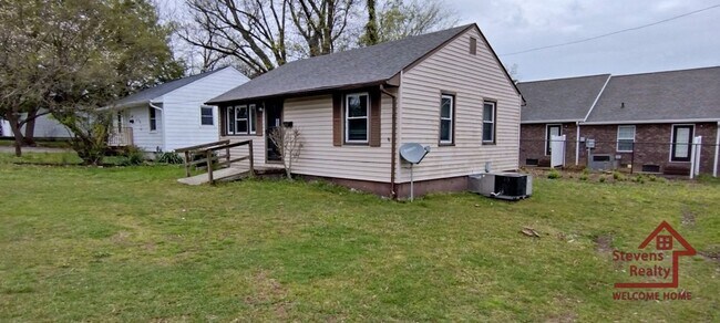 Foto del edificio - 25 N Franklin Ave