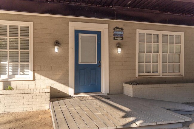 Building Photo - 120 Erskine Ferry Rd