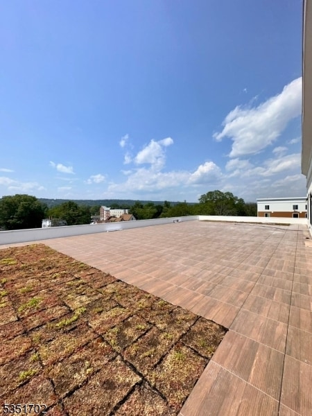 Foto del edificio - 321 E 3rd St