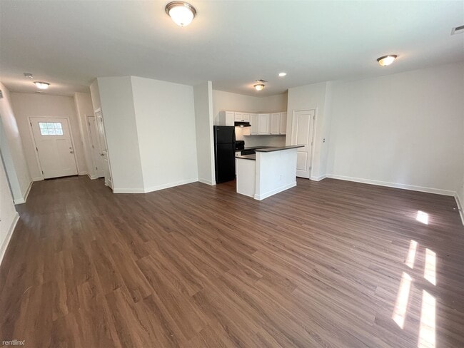 Building Photo - 3 br, 2 bath House - 7928 East Lane Drive