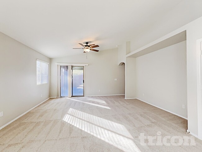 Foto del edificio - 45539 W Sky Ln