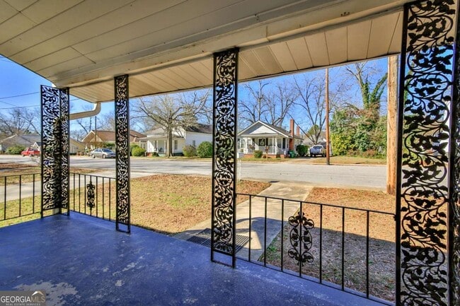 Building Photo - 239 Boulevard