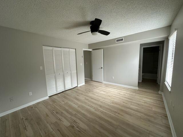 Building Photo - 3595 Sable Palm Ln, unit f
