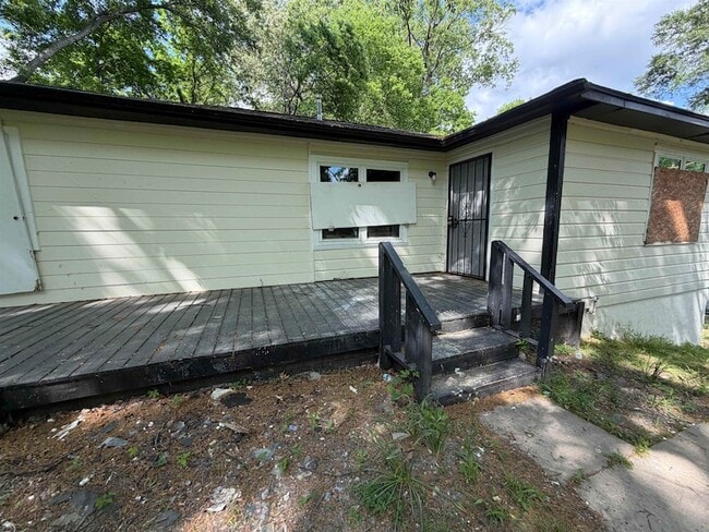 Photo - 8 E Brooks Rd House