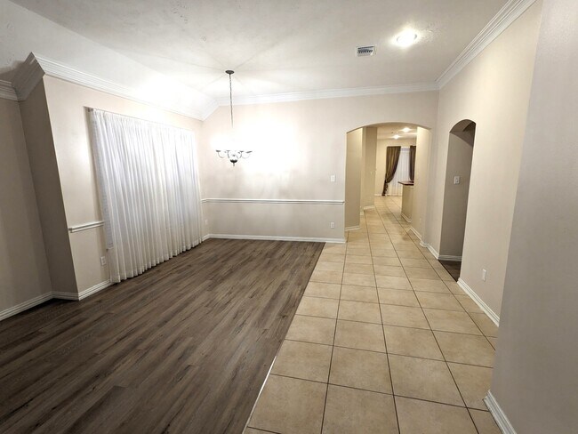 Building Photo - 13415 Highland Park Ct