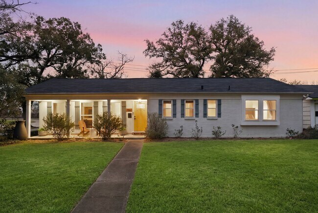 Building Photo - 7962 Cedel Dr