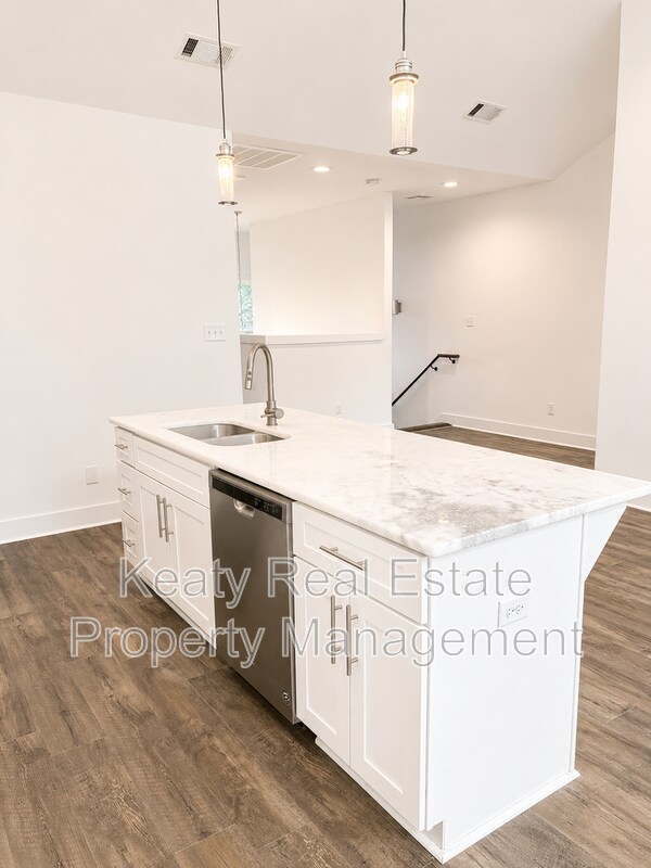 Foto del edificio - 113 Highland Park Ln