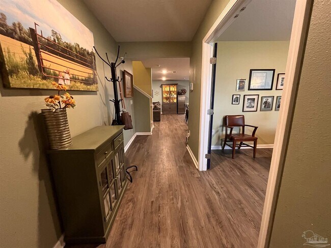 Building Photo - 5375 Peach Dr