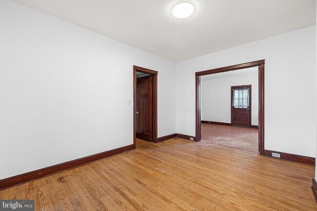 Foto del edificio - 315 Elrino St