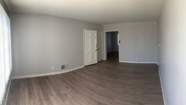 Building Photo - 4026 West Blvd