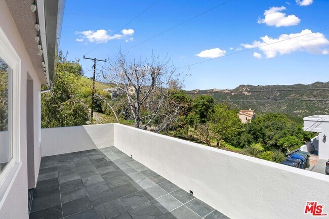 Foto del edificio - 26322 Fairside Rd