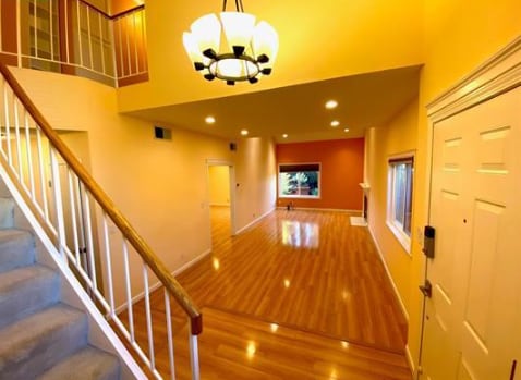 Building Photo - 170 Joan Ter