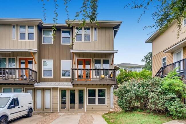 Foto del edificio - 2709 E 13th St