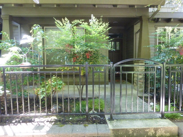 Bethany Town Home Available - Bethany Town Home Available