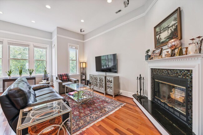 Building Photo - 1815 6th St NW