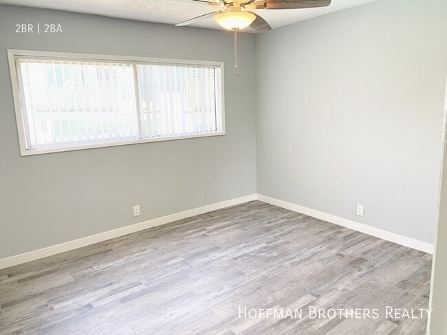 Building Photo - 3772 Lockland Dr