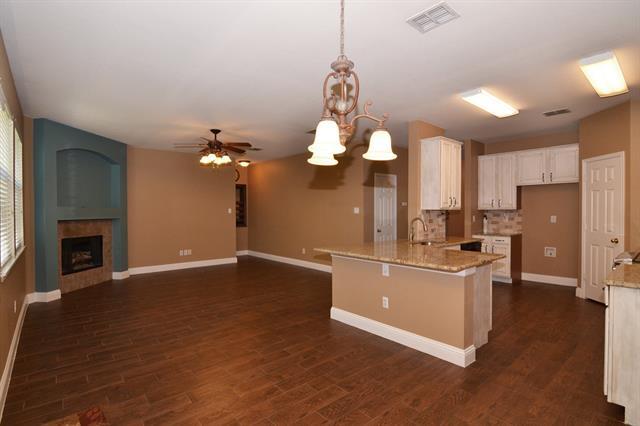 Building Photo - 4013 Hawkins Dr