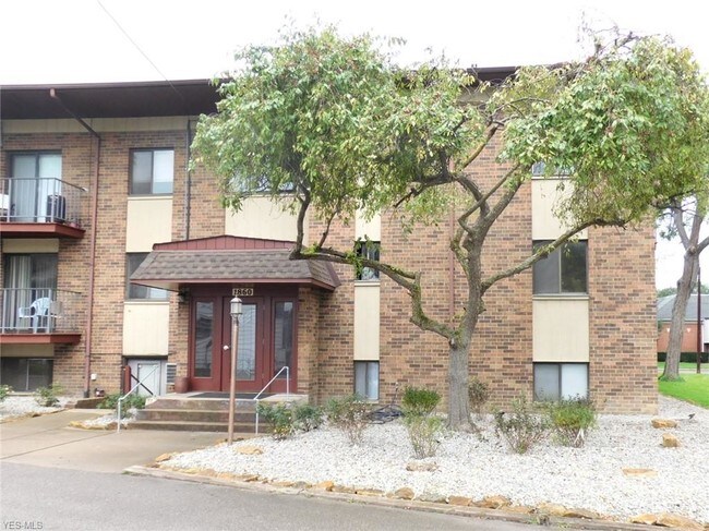 Foto del edificio - 1860 Mahoning Ct NW
