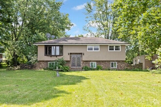 Building Photo - 18215 W Schweitzer Rd