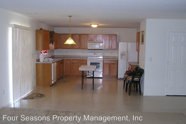 Building Photo - 9314 John Russell Rd