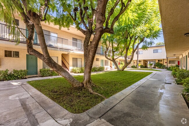 Patio - Stonegate Apartments