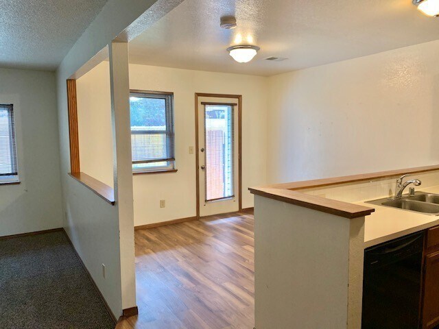 Foto del edificio - 3 Bed/2.5Bath Townhome in Greeley
