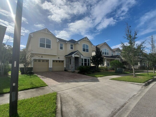 Foto del edificio - Stunning 6 bedrooms home located at Millen...