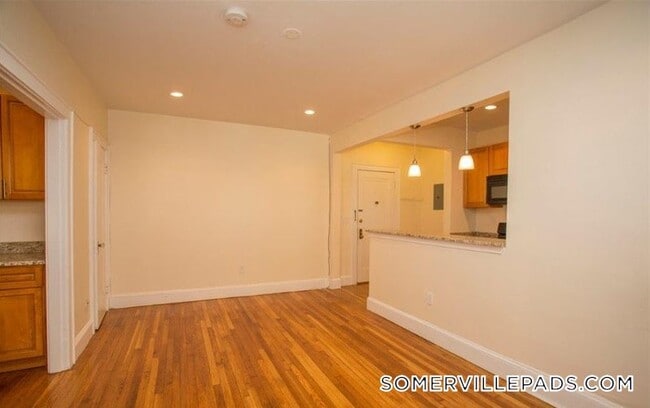Foto del edificio - 136 Highland Ave