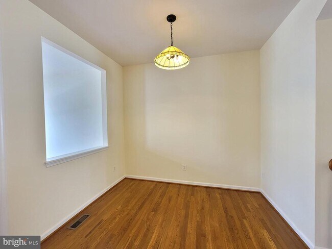 Building Photo - 9382 Penrose St