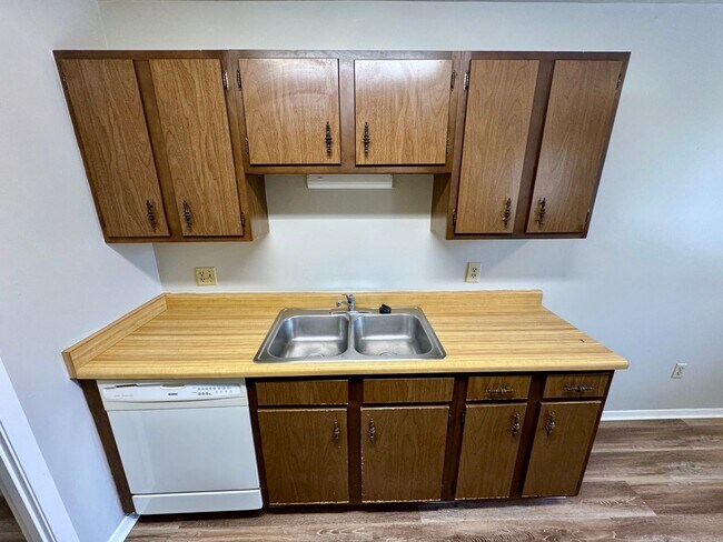 Foto del edificio - 943 N. Dorset