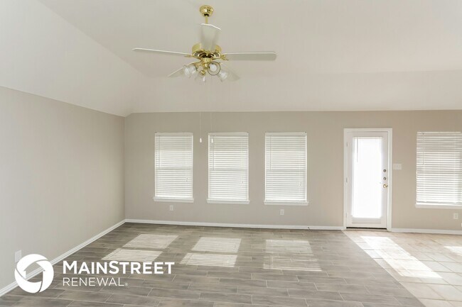 Foto del edificio - 3164 Kingswood Ct