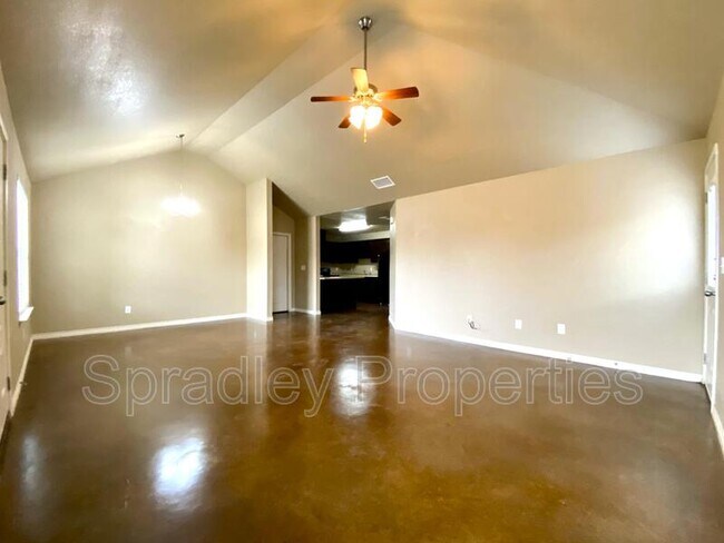 Building Photo - 4833 Deep Drive