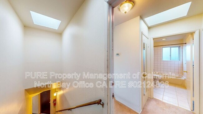 Foto del edificio - 236 San Carlos Ave