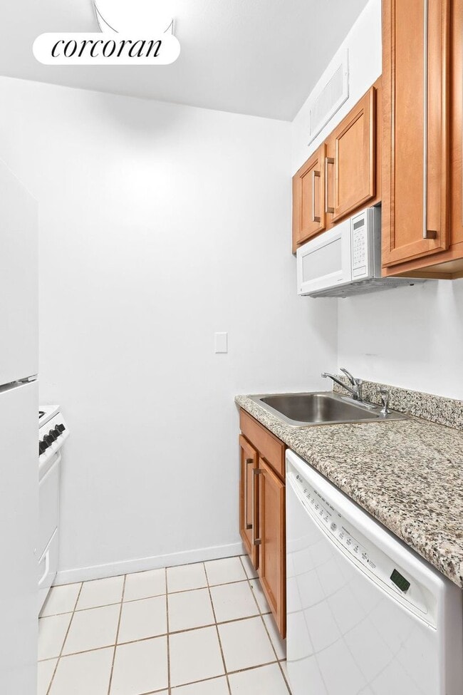 Building Photo - 393 W 49th St
