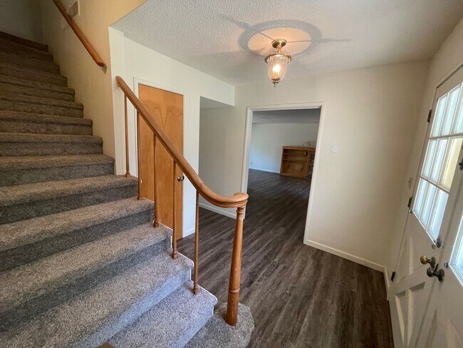 Foto del edificio - **RESERVE NOW FOR SUMMER 2026**  Spacious ...